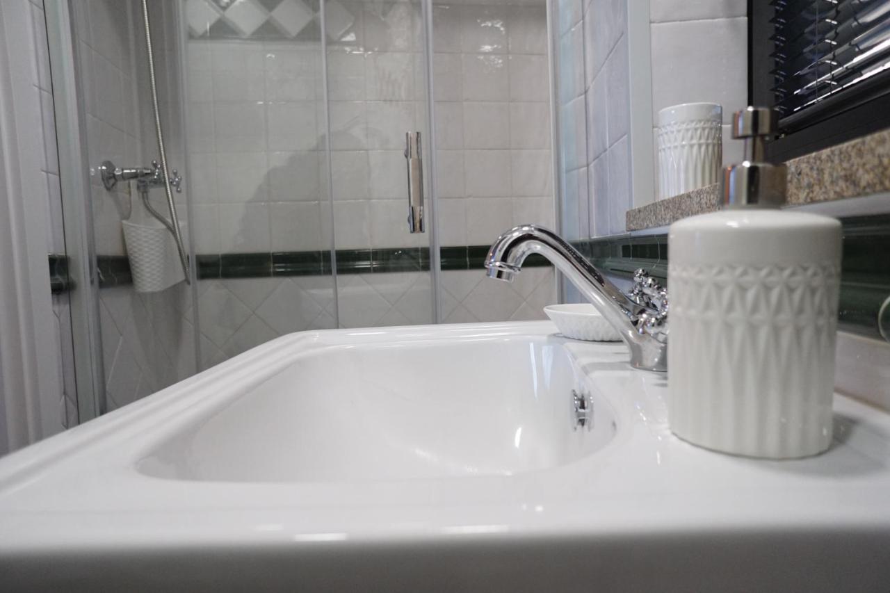Modern House - Air Cond, Free Parking, Breakfast, By Porto With Love Lda Vila Nova de Gaia Bagian luar foto